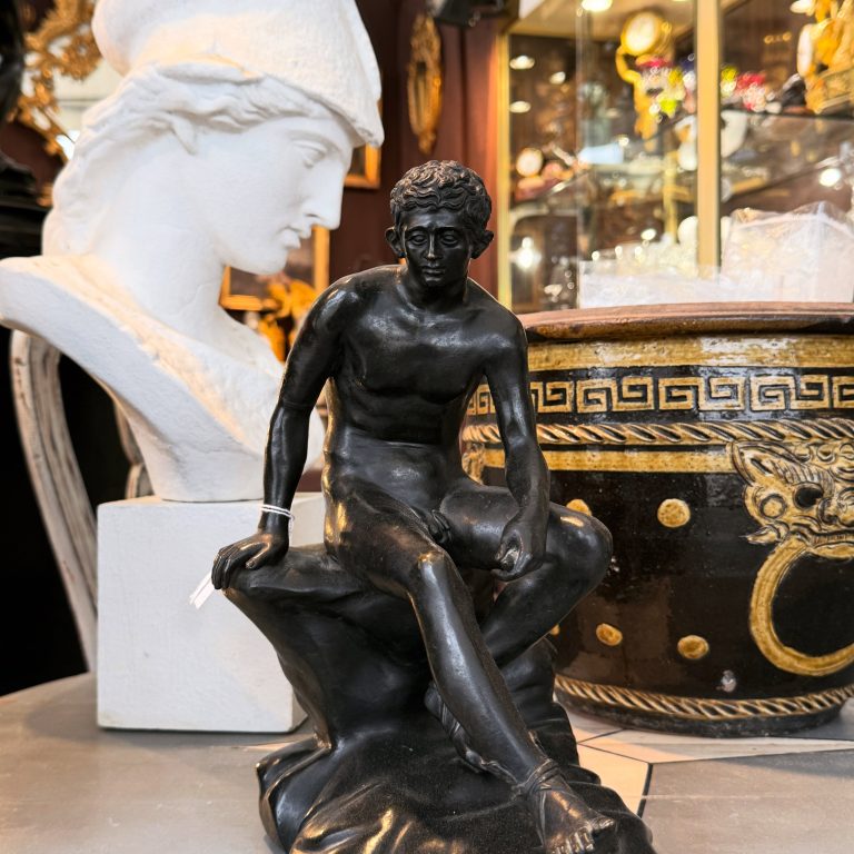 Instagram post from galeriedesvictoires. This post is in position 4.