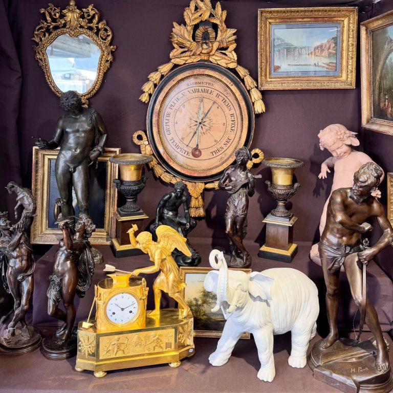 Instagram post from galeriedesvictoires. This post is in position 4.