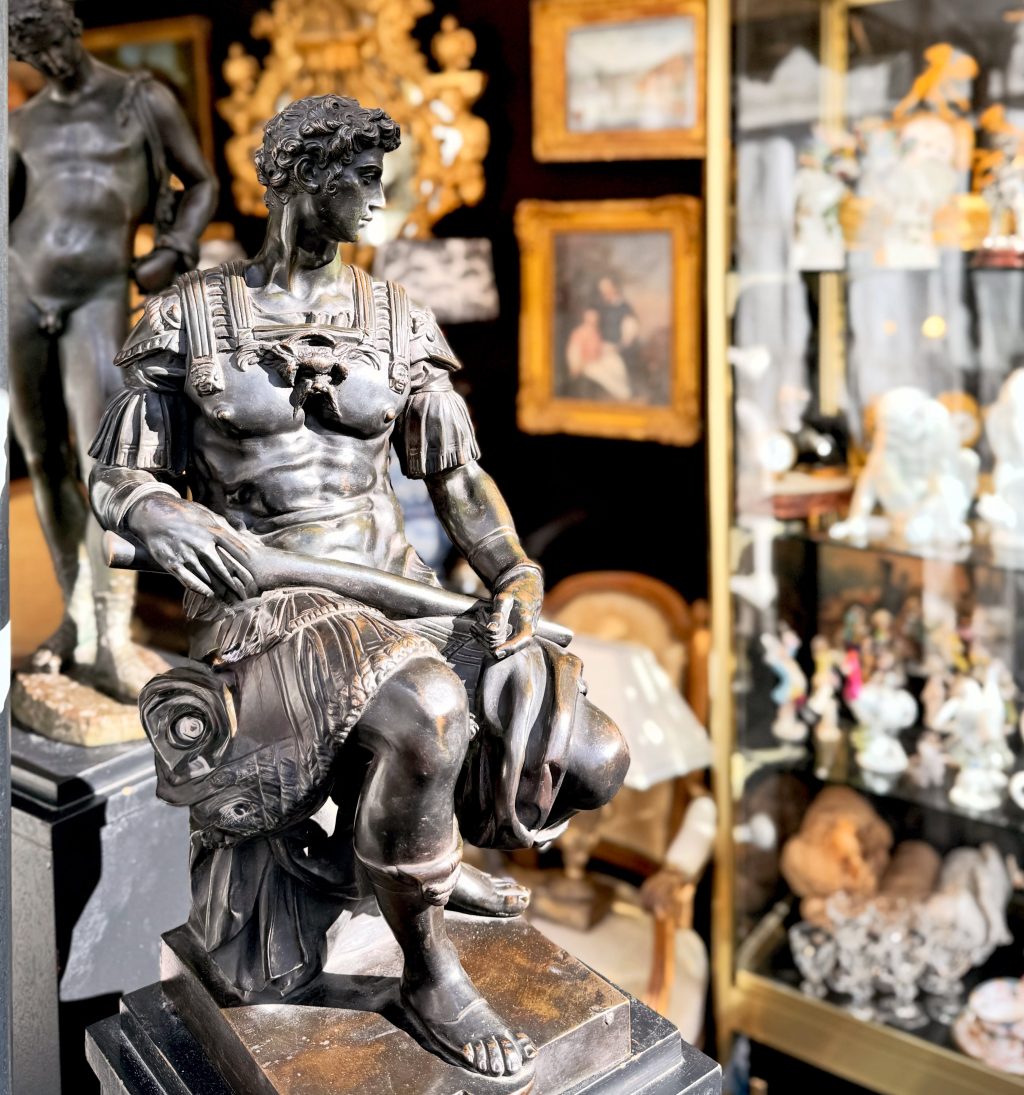 Instagram post from galeriedesvictoires. This post is in position 1.