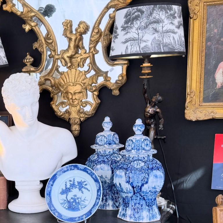 Instagram post from galeriedesvictoires. This post is in position 1.